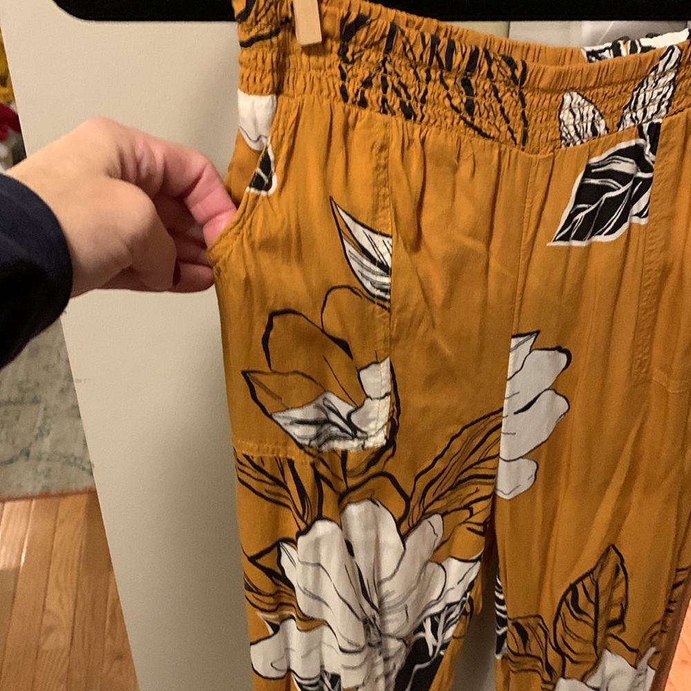 O’Neill pants - Picture 2 of 5